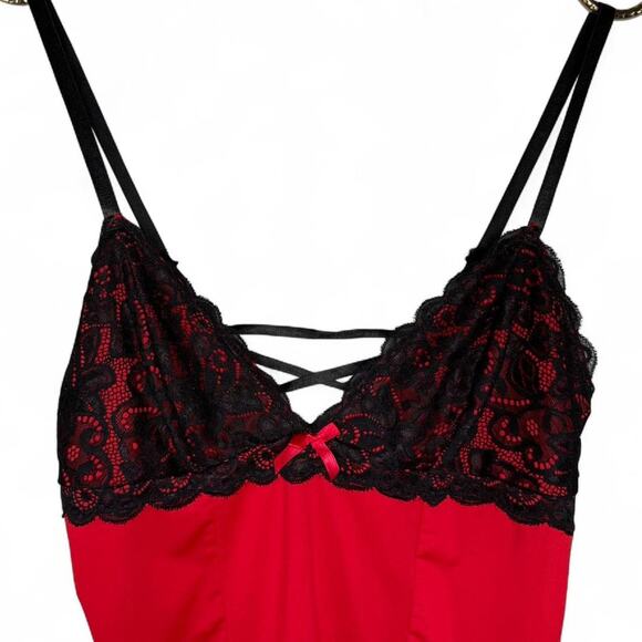 Red & Black‎ Lace Lingerie Cami Top M/L Rene Rofe | Gothic Dark Feminine Y2K - Picture 3 of 7
